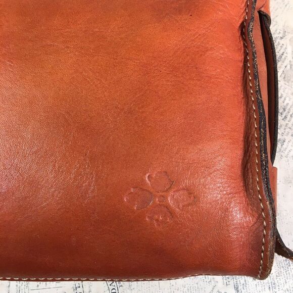 PATRICIA NASH ITALIAN LEATHER STUDDED SADDLE BAG - Picture 9 of 15